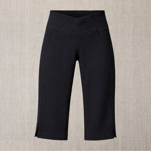 Lululemon Black High Rise Short Crop Capri Pants